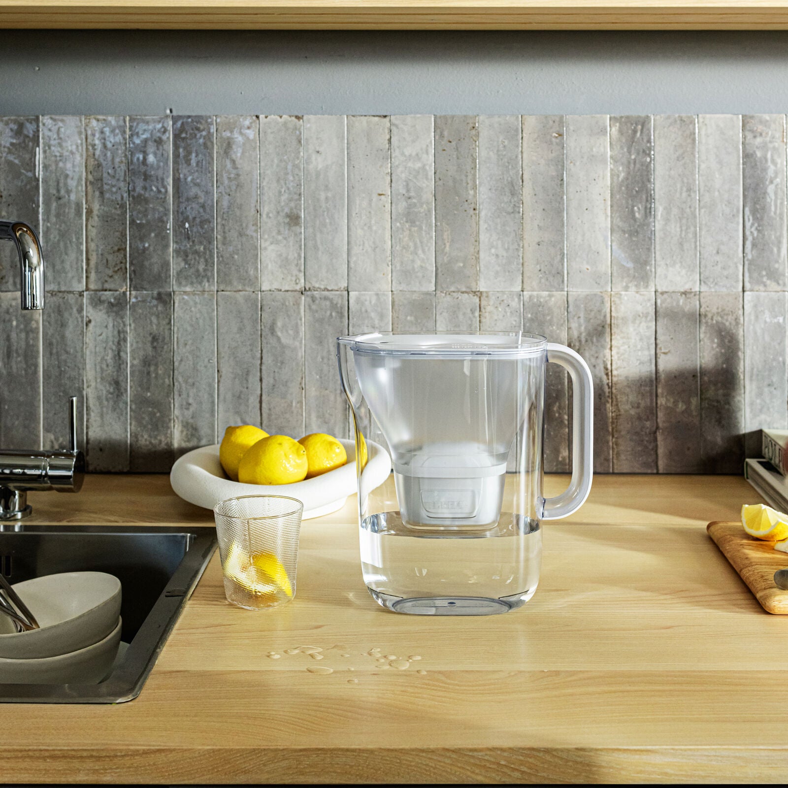 Brita Style Essential Jug White