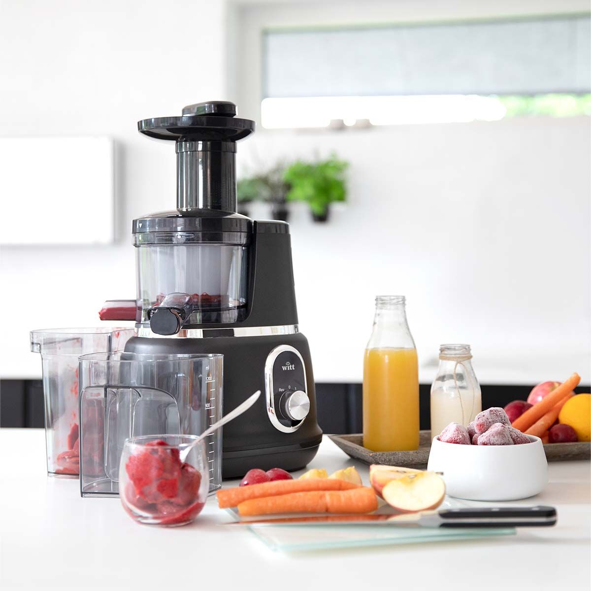 Witt Premium Slow Juicer Black Juicer Black