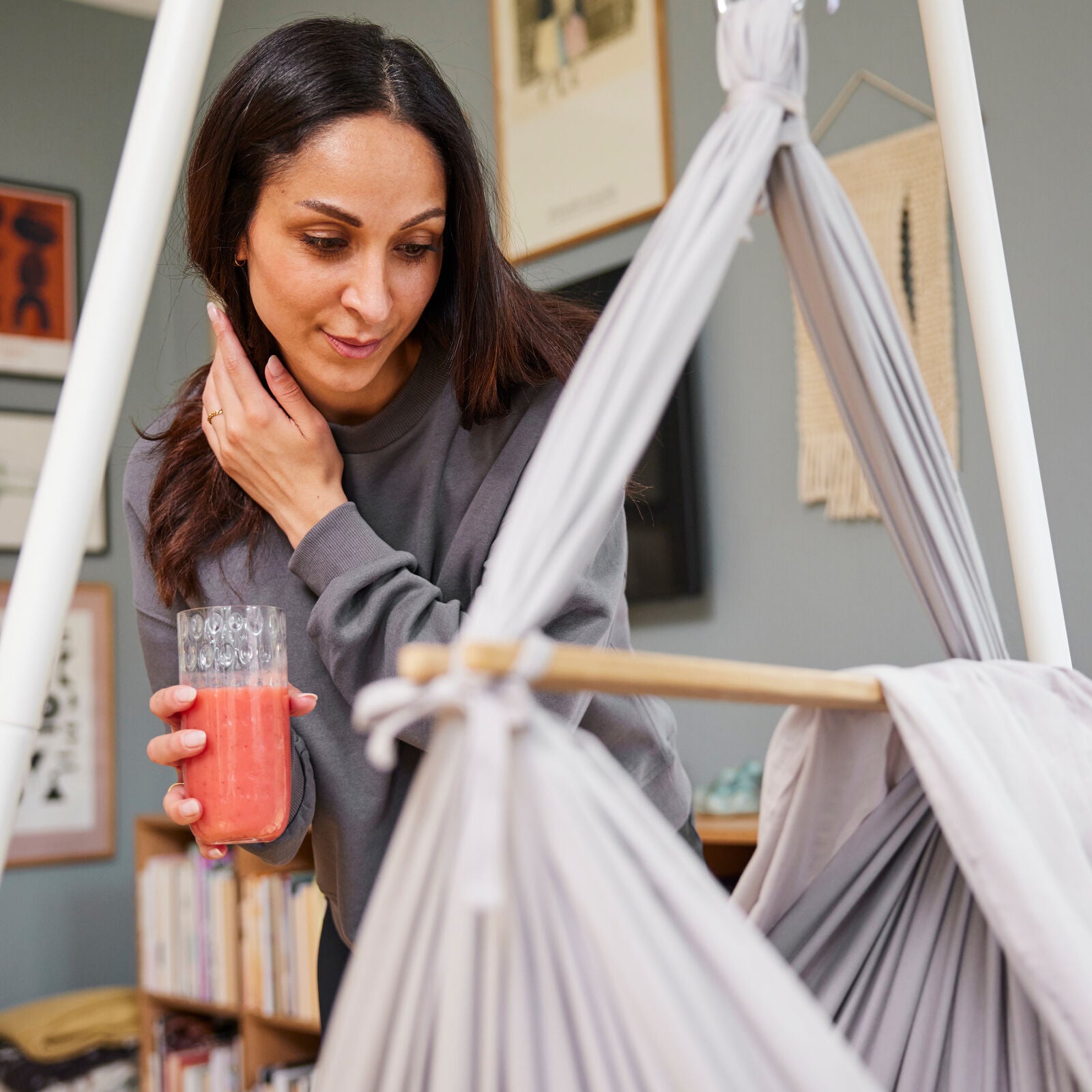 Membantu Premium Organic Baby Hammock Grey