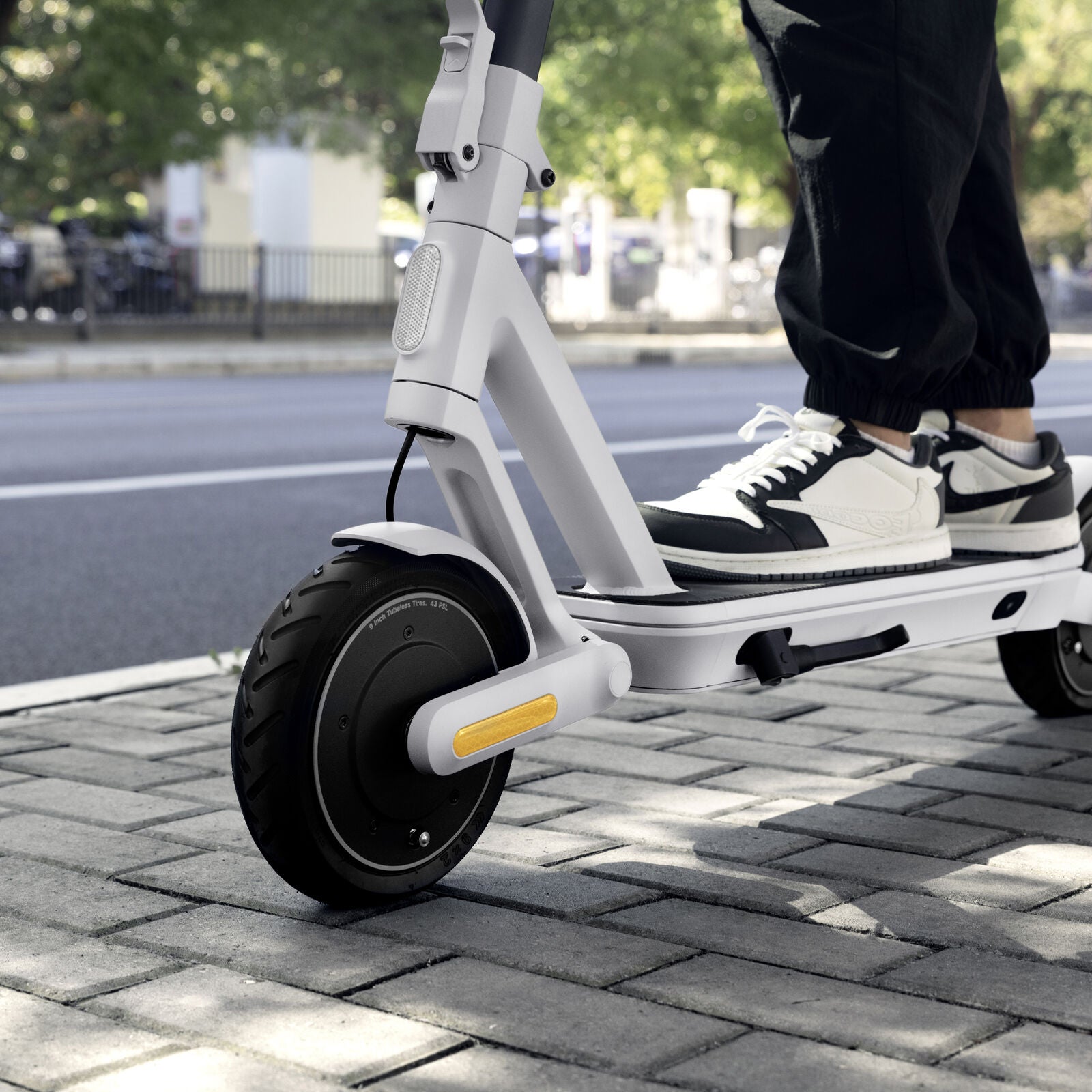 Yadea Artist Kickscooter 25 km/t Kickscooter White