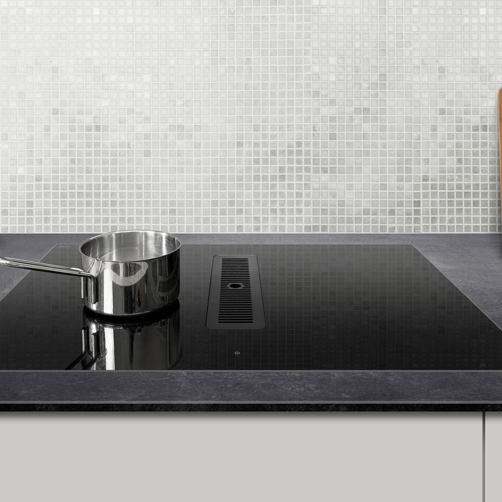 Witt Luna 78 W Hood in hob Black