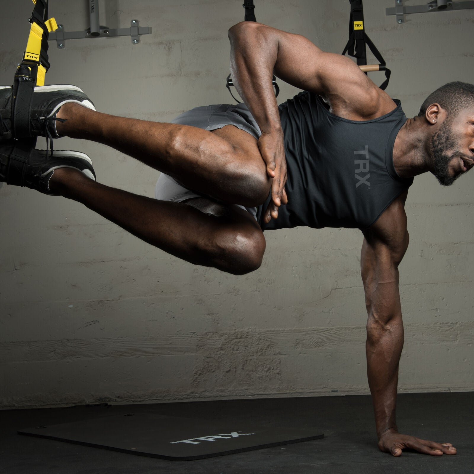 TRX Pro System (P4) Suspension Trainer Black