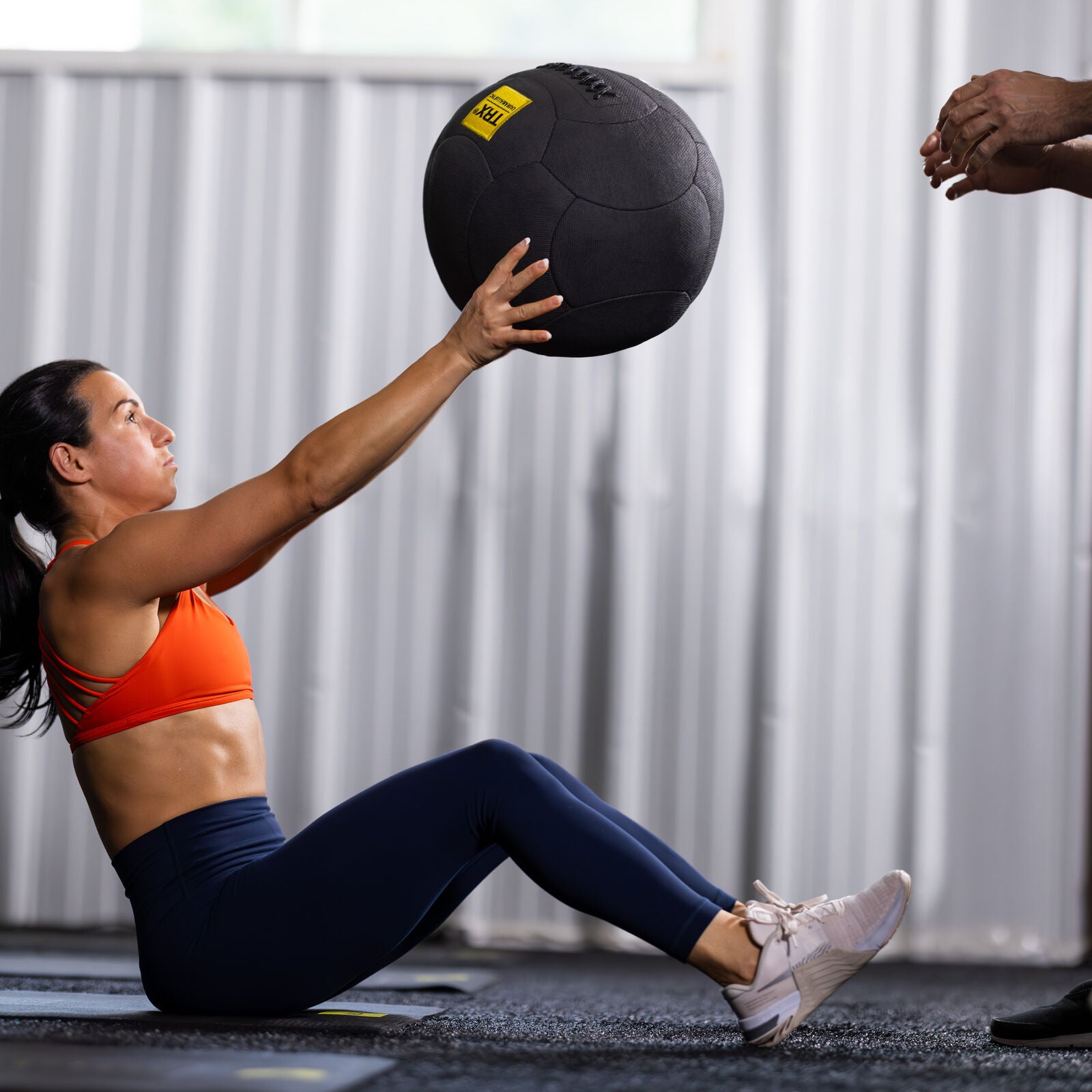 TRX Duraballistic, 35 cm, 12 kg Medicine ball Black