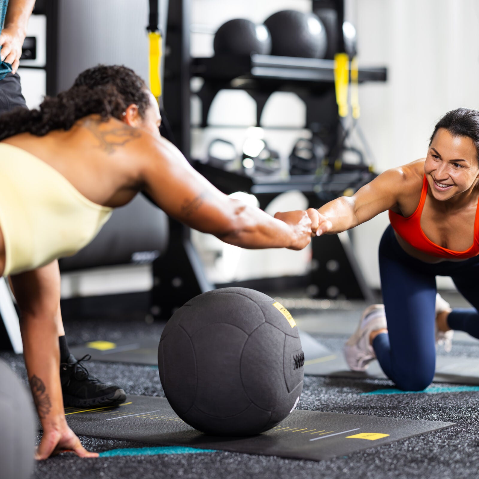 TRX Duraballistic, 35 cm, 6 kg Medicine ball Black