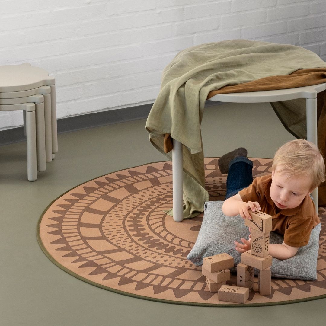 Stacking Table & Stools Set Sand-Grey